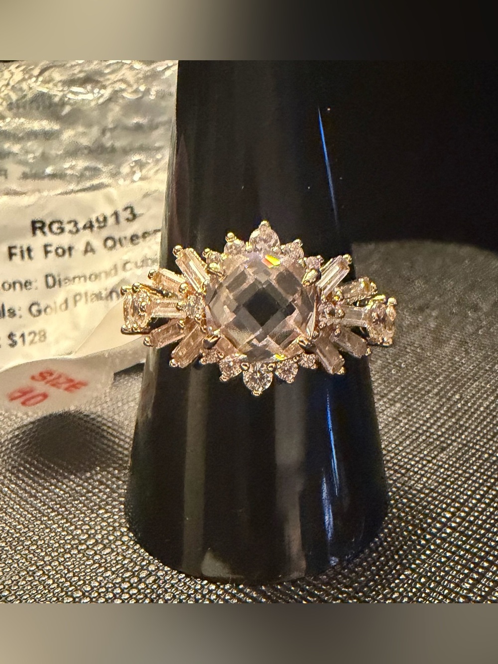 BP RG34913 April 2026 Fit For A Queen ring Size 10